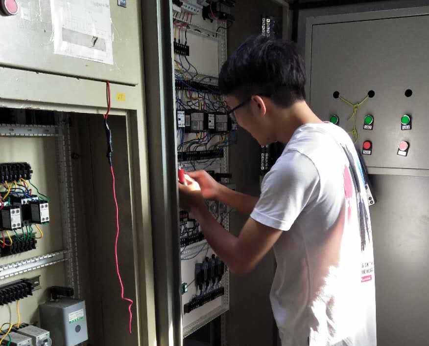东莞东坑学习电工有没有年龄限制的？